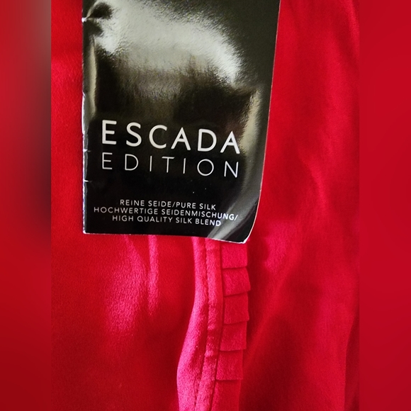 $750 NWT Escada Women Sleeveless Solid 100% Silk Tank Top Sheer Red Size 40 - Picture 7 of 10